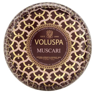Vela Muscari Coleção Maison Rouge Lata 50 Horas Voluspa