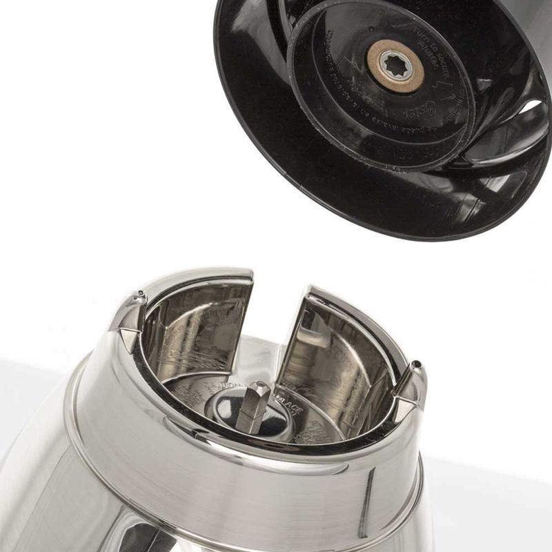 Liquidificador-Oster-12-Velocidades-c