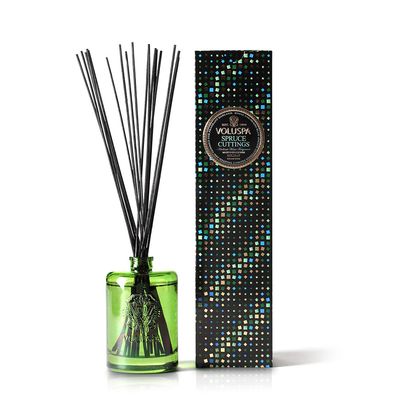 Difusor de Ambiente Spruce Cuttings Coleção Maison Holiday 177 ml v2 Voluspa