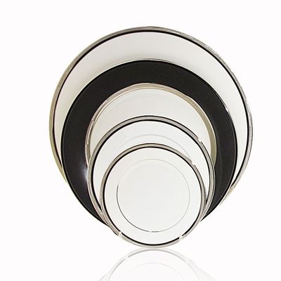 Aparelho de Jantar Renwick Platinum 24 Peças Porcelana Filete Prata Noritake