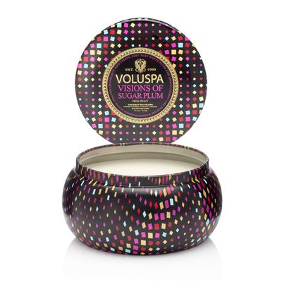 Vela Visions Of Sugar Plum Coleção Maison Holiday 2 Pavios Lata 50 Horas Voluspa