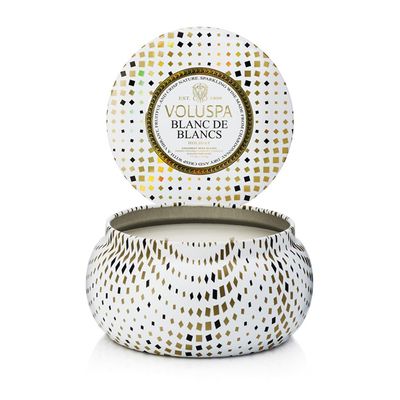 Vela Blanc de Blancs Coleção Maison Holiday 2 Pavios Lata 50 Horas Voluspa