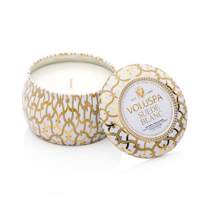 Mini Vela Suede Blanc Coleção Maison Blanc Lata 25 Horas Voluspa