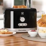 TOSTADOR-EASYLINE-TOE11-PRETO-110V-ELECTROLUX-4