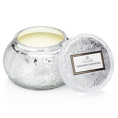 Vela Yashioca Gardenia Coleção Japonica Pote Chawan Vidro Relevo com Tampa 50 Horas Voluspa