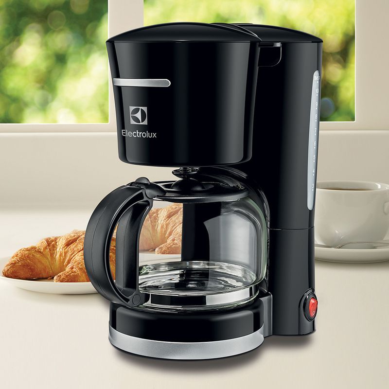 CAFETEIRA-EASYLINE-25-CAFEZINHOS-CME11-PRETO-110V-ELECTROLUX