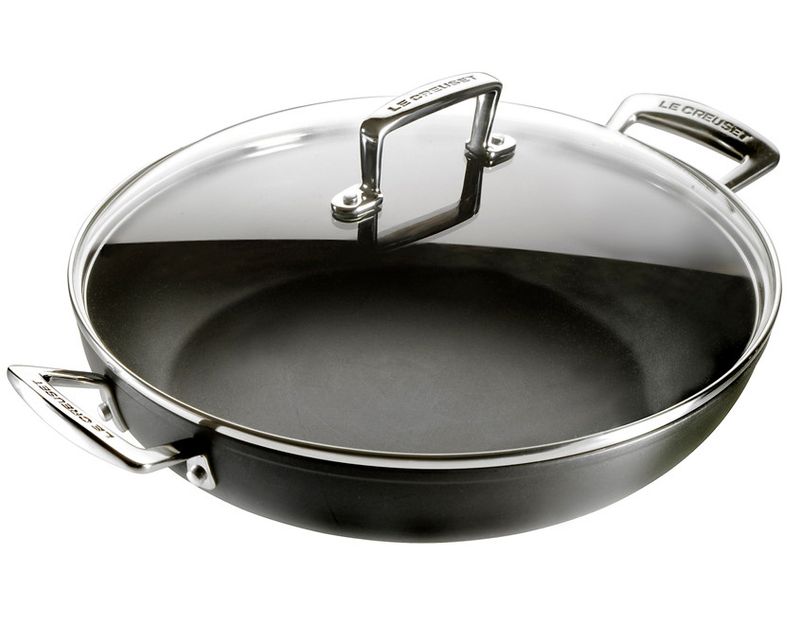 Cacarola-Baixa-Non-Stick-30-cm-Preto-Le-Creuset-Front