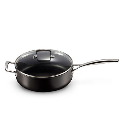 Panela Sauté com Alça e Tampa de Vidro Tns Pro Stick 26 cm 4X Mais Forte Le Creuset