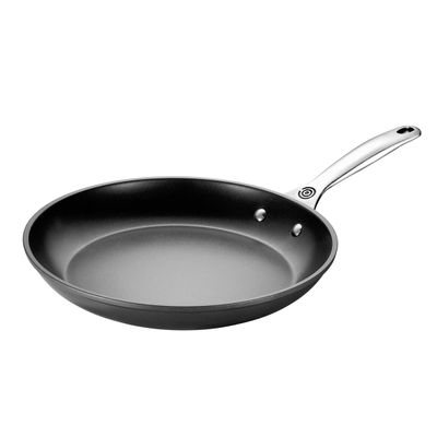 Frigideira Rasa Tns Pro Stick 24 cm 4X Mais Forte v2 Le Creuset