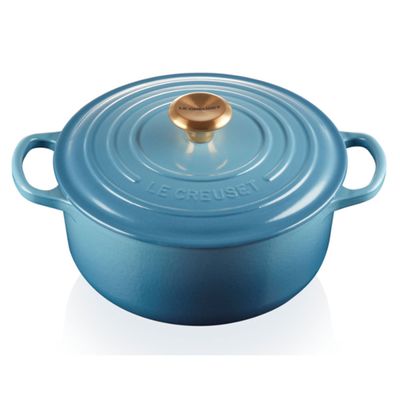 Panela Redonda Bis com Pegador Dourado Signature 22 cm Azul Chambray Le Creuset