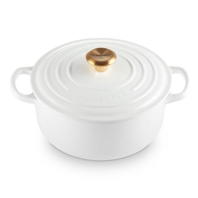 Panela Redonda Signature com Pegador Dourado 26 cm Branco Le Creuset