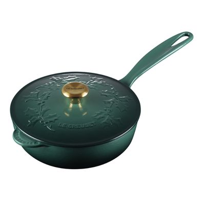 Panela Sautese Holly Tradicional 21 cm com Pegador Dourado cor Verde Artichaut Le Creuset