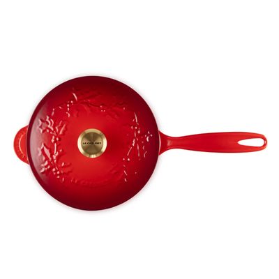 Panela Sautese Holly Tradicional 21 cm com Pegador Dourado cor Vermelho Le Creuset