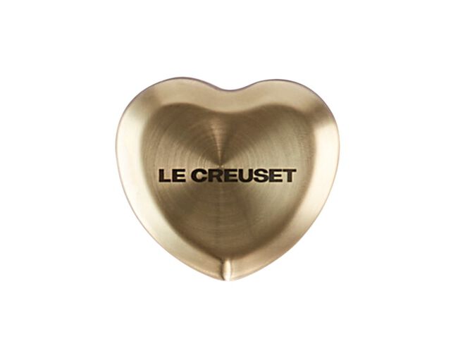 pegador-coracao-47mm-gold-lecreuset2.jpg