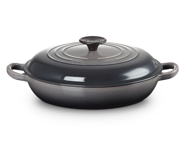 Caçarola Buffet Signature 30 Cm Cinza Flint Le Creuset Perfil